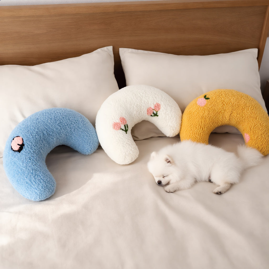 Almohada Luna en azul, blanco y amarillo
